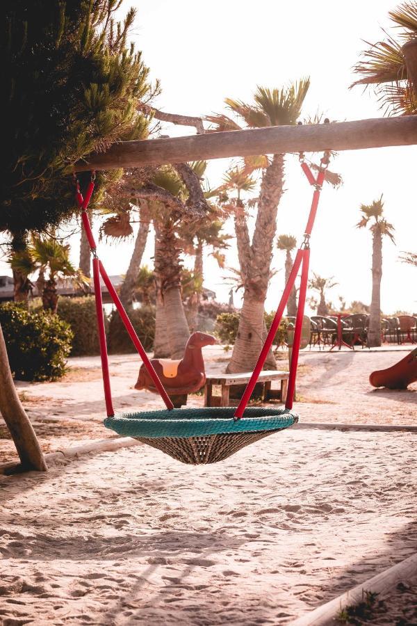 Salines Hotel Hyeres Bagian luar foto