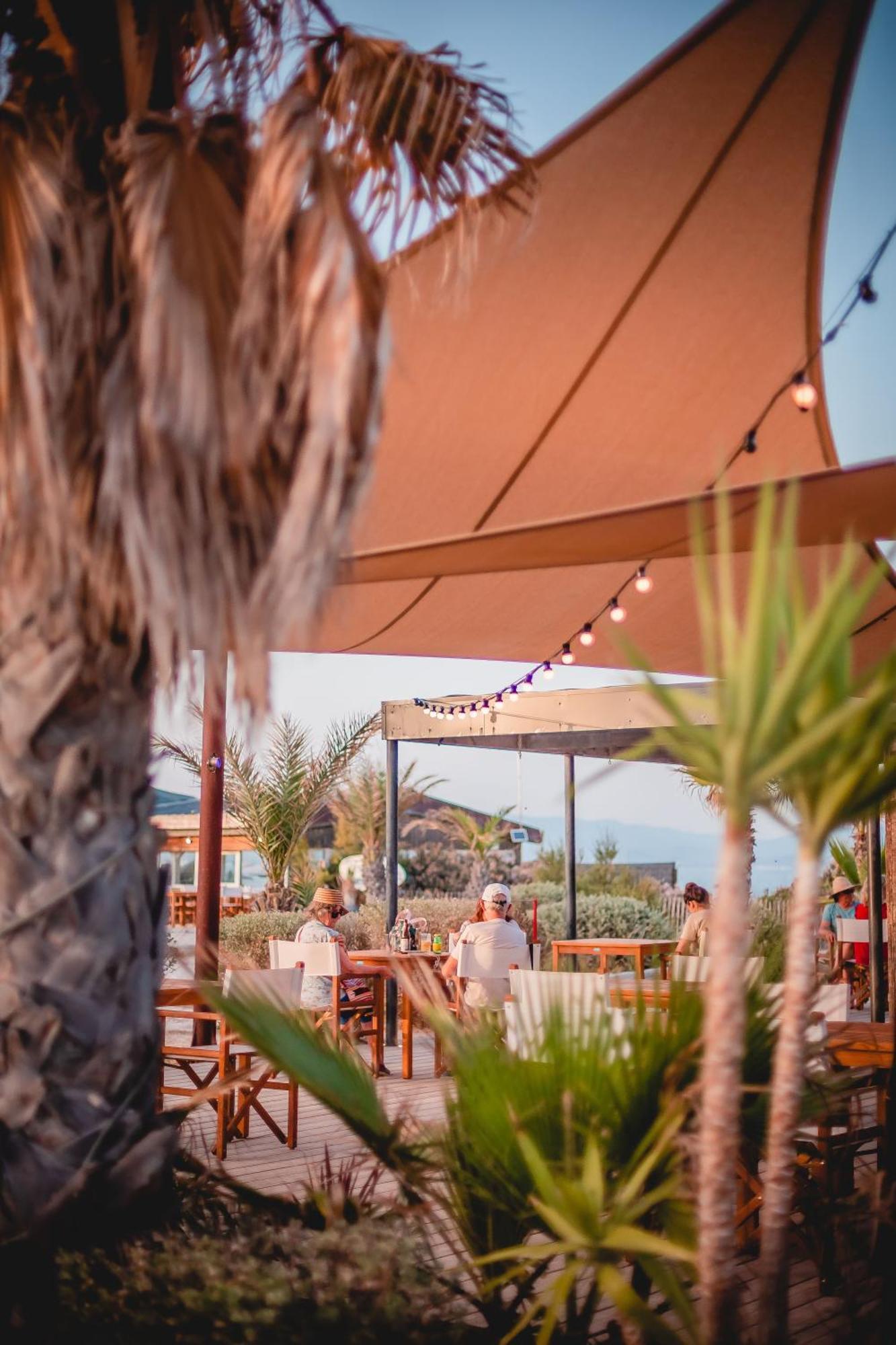 Salines Hotel Hyeres Bagian luar foto